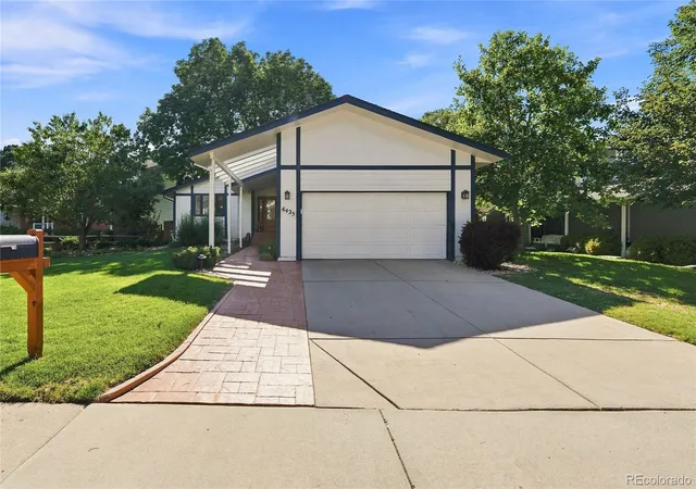 3rd image of 6425 S Galena Ct, Englewood, CO 80111 | MLS# 9304810