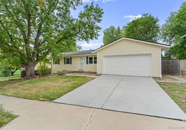 2nd image of 9424 W 75th Wy, Arvada, CO 80005 | MLS# 7443103