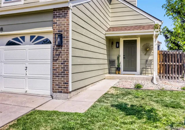Photo 3 of Single family home for sale at 5688 S Youngfield Way, Littleton, CO 80127 | MLS# 3558112 | Listing updated on 2026-10-07