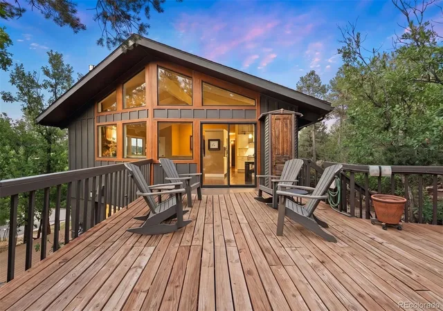 2nd image of 127 Via Vallecito, Manitou Springs, CO 80829 | MLS# 2639260