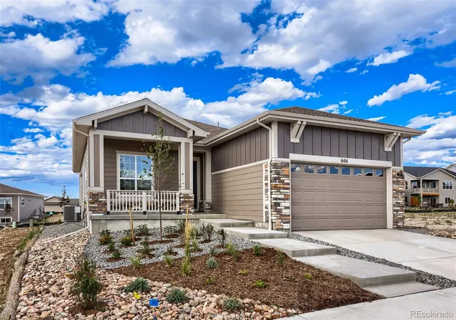 Photo 2 of Single family home for sale at 606 Stickseed Dr, Castle Rock, CO 80104 | MLS# 3077002 | Listing updated on 2026-09-27