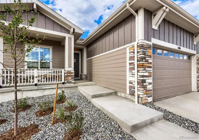 Photo 3 of Single family home for sale at 606 Stickseed Dr, Castle Rock, CO 80104 | MLS# 3077002 | Listing updated on 2026-09-27
