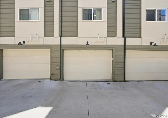 32nd image of 3820 Olive St #3, Denver, CO 80207 | MLS# 4946906