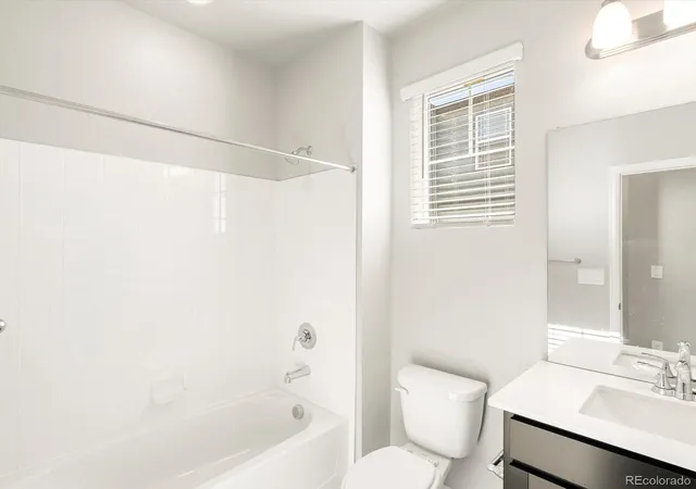 Photo 4 of Single family home for sale at 17597 E 89th Way, Commerce City, CO 80022 | MLS# 8016002 | Listing updated on 2026-09-29