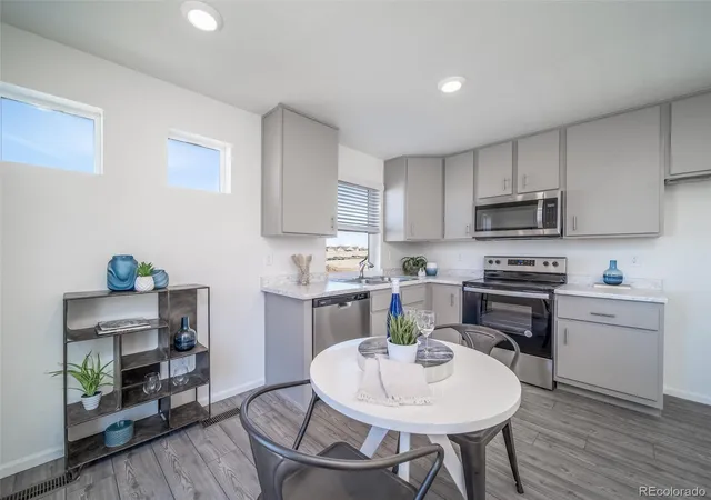 2nd image of 10056 Revere Ct, Commerce City, CO 80022 | MLS# 3152174