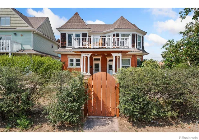 2nd image of 1843 Walnut St #B, Boulder, CO 80302 | MLS# IR1066218