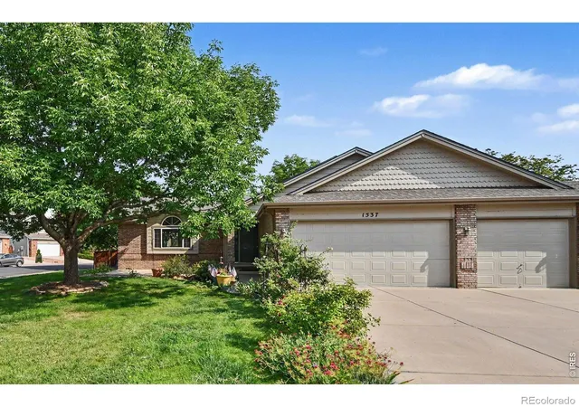 Photo 1 of Single family home for sale at 1537 Platte Ct, Loveland, CO 80538 | MLS# IR1066222 | Listing updated on 2026-10-24