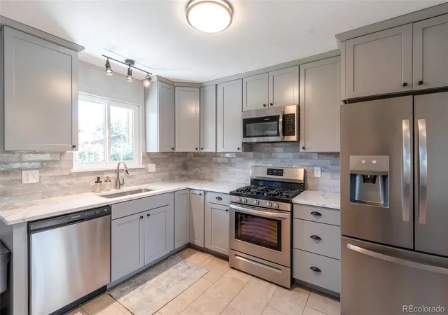 2nd image of 16045 W 13th Pl, Golden, CO 80401 | MLS# 9662718