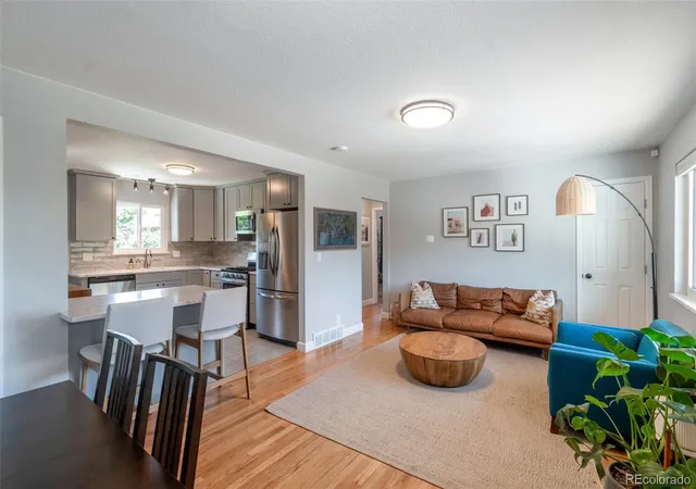 3rd image of 16045 W 13Th Pl, Golden, CO 80401 | MLS# 9662718