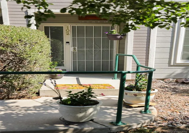 2nd image of 8342 Pebble Creek Wy, Highlands Ranch, CO 80126