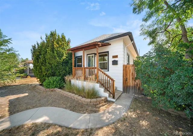 2nd image of 3326 S Logan St, Englewood, CO 80113 | MLS# 7595149