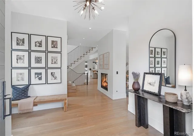 2nd image of 891 S York St, Denver, CO 80209 | MLS# 3486848