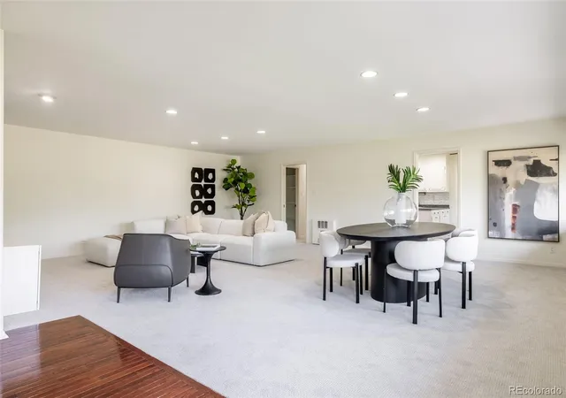 4th image of 2205 S Holly St #5, Denver, CO 80222 | MLS# 1663854