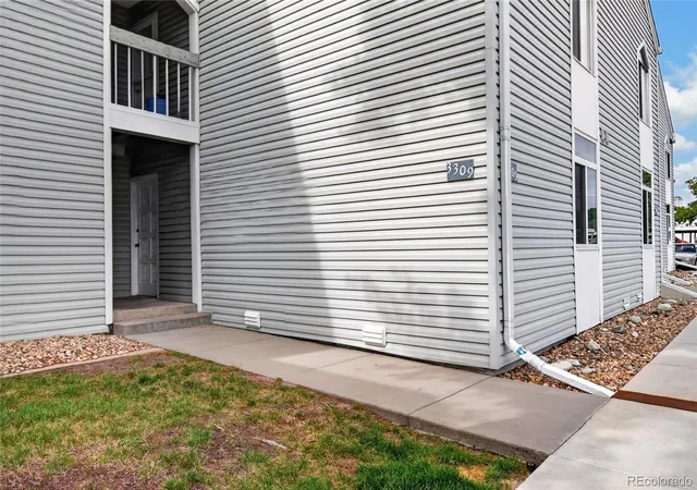Photo 3 of Condo for sale at 3309 S Monaco St Pkwy #A, Denver, CO 80222 | MLS# 6690334 | Listing updated on 2026-09-24