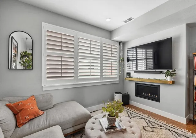 3rd image of 1906 W 38Th Ave, Denver, CO 80211 | MLS# 4991807