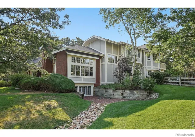 Photo 2 of Single family home for sale at 6939 Pawnee Way, Niwot, CO 80503 | MLS# IR1066234 | Listing updated on 2026-08-22