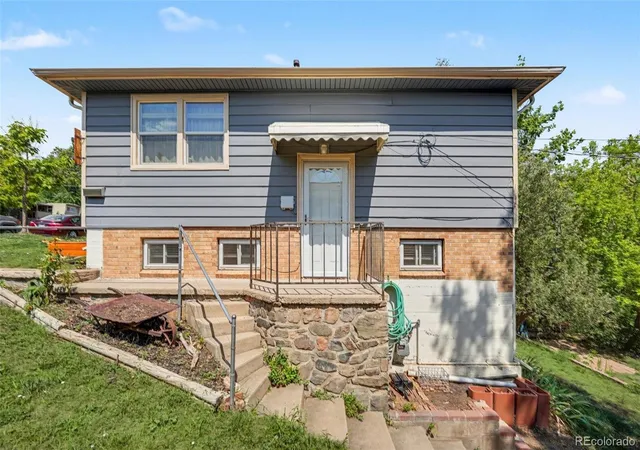 1st image of 309 Arapahoe St #1/2, Golden, CO 80403 | MLS# 5842328