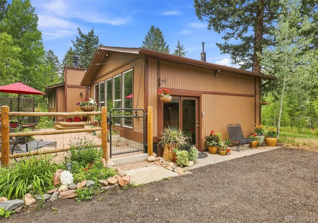 3rd image of 19133 Silver Ranch Rd, Conifer, CO 80433 | MLS# 7434454