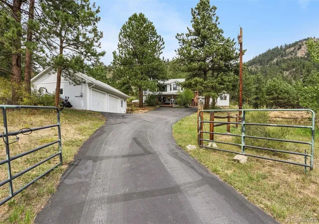 2nd image of 225 Hell Canyon Rd, Estes Park, CO 80517 | MLS# 9777200