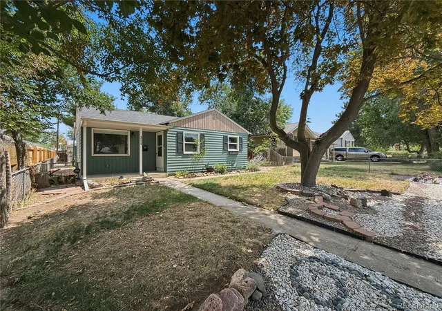 2nd image of 4224 S Fox St, Englewood, CO 80110 | MLS# 9363568