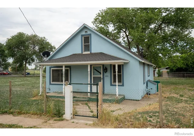 3rd image of 211 Johnson St, Frederick, CO 80530 | MLS# IR1066261