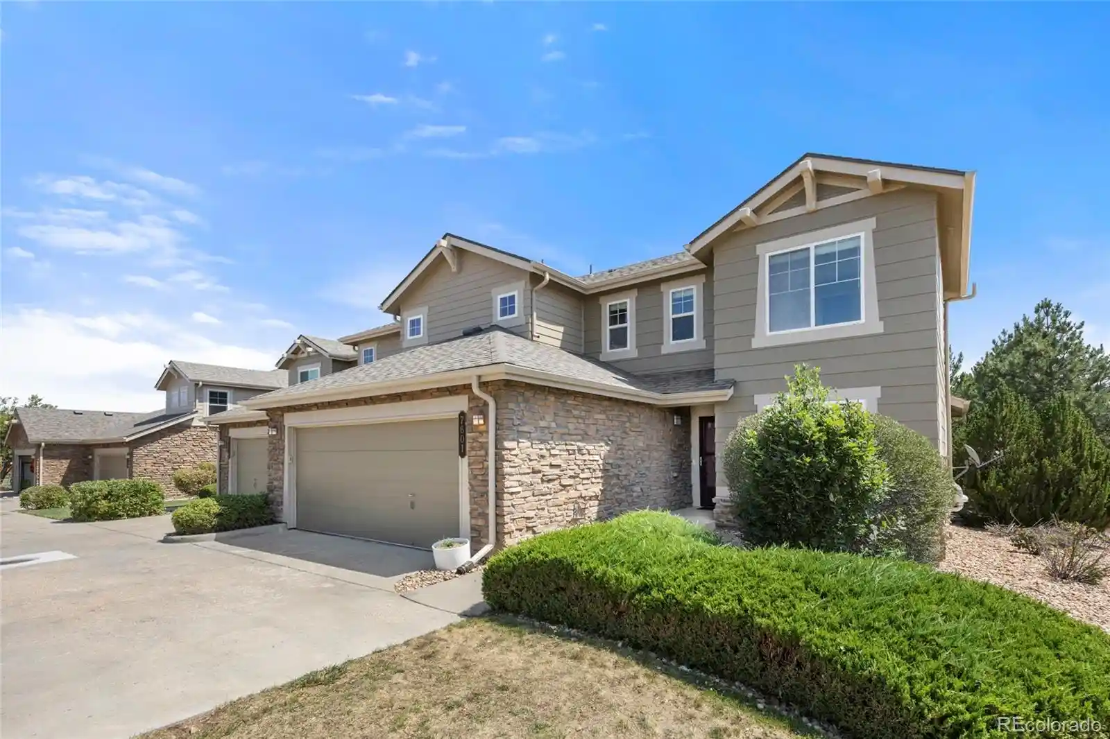 Listing Photo 2 - Condo for sale in 7601 S Quatar Wy located at 7601 S Quatar Wy, Aurora, CO 80016 - Unit 7601 S Quatar Way