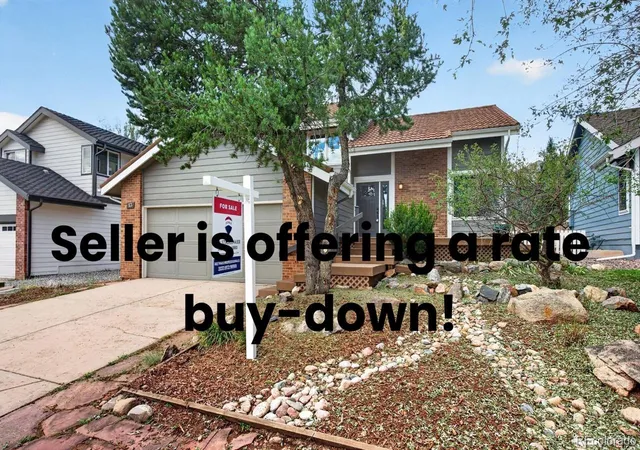 Single family home for sale at 13 Manzanita, Littleton, CO 80127 | MLS# 4607815