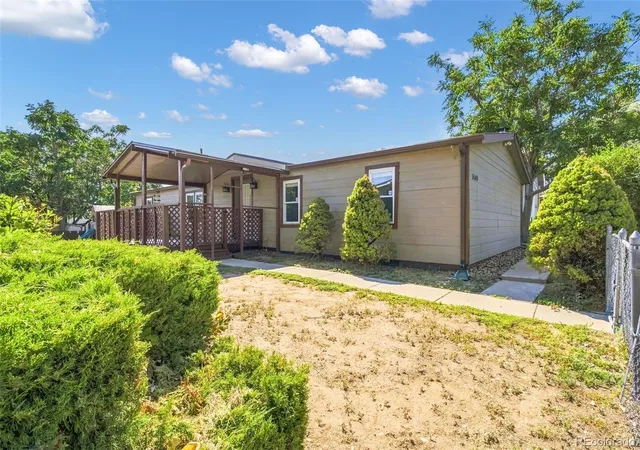 2nd image of 5540 Vallejo St, Denver, CO 80221 | MLS# 8615795