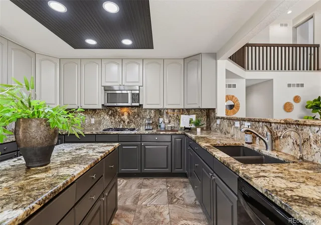 Photo 4 of Single family home for sale at 308 Red Hawk Cir, Silverthorne, CO 80498 | MLS# 6433467 | Listing updated on 2026-10-09