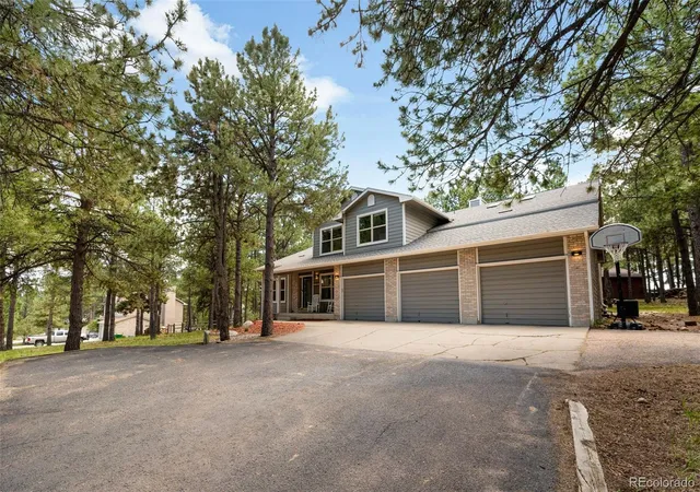 Photo 2 of Single family home for sale at 19780 Indian Summer Ln, Monument, CO 80132 | MLS# 1764163 | Listing updated on 2026-10-06