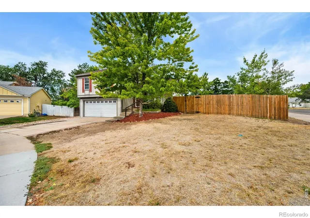 Photo 2 of Single family home for sale at 145 Caria Dr, Lafayette, CO 80026 | MLS# IR1066281 | Listing updated on 2026-09-04