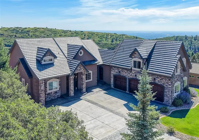 2nd image of 3725 Twisted Oak Cir, Colorado Springs, CO 80904 | MLS# 2698121