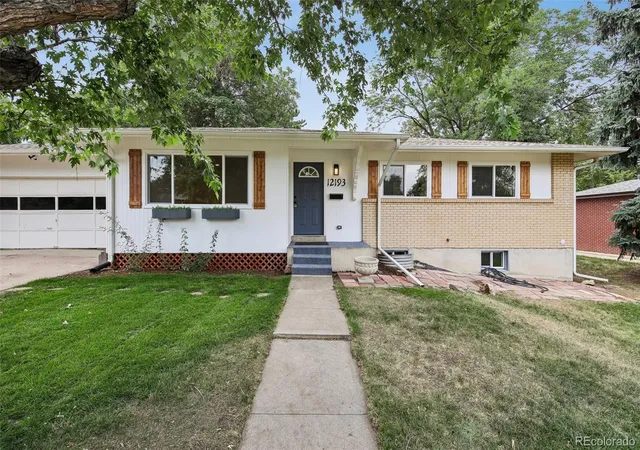 2nd image of 12193 W Exposition Dr, Lakewood, CO 80228 | MLS# 5751131