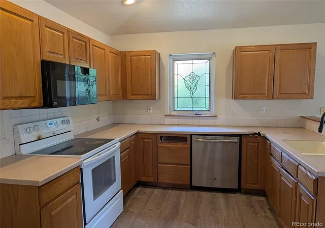 Photo 3 of Single family home for sale at 2673 Jarett Dr, Mead, CO 80542 | MLS# 3993786 | Listing updated on 2026-08-12