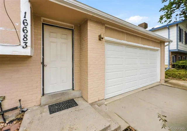 Photo 3 of Single family home for sale at 16683 E Kansas Dr, Aurora, CO 80017 | MLS# 1885170 | Listing updated on 2026-09-08