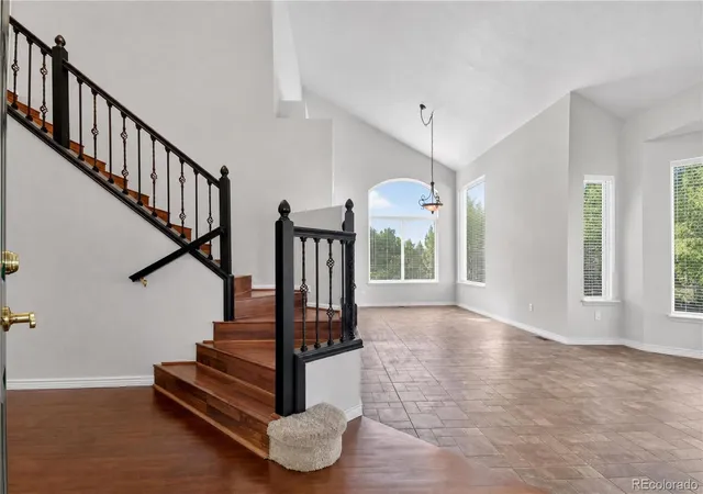 5th image of 2024 Sandhurst Dr, Castle Rock, CO 80104 | MLS# 4766959
