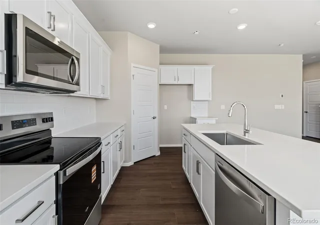 3rd image of 2817 Mosker St, Strasburg, CO 80136 | MLS# 6873590