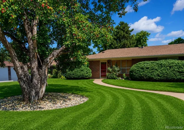 2nd image of 412 E Thunderbird Dr, Fort Collins, CO 80525 | MLS# 8879504