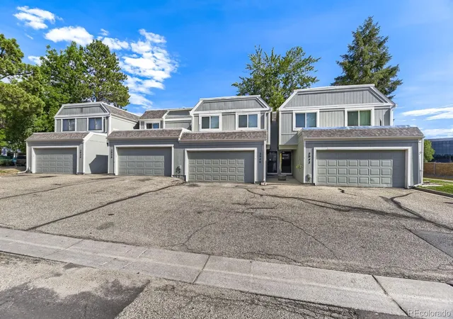 2nd image of 2938 S Parker Ct, Aurora, CO 80014 | MLS# 5628870