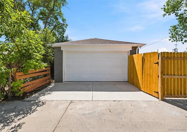 23rd image of 3280 Leyden St, Denver, CO 80207 | MLS# 9075077