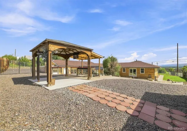 Photo 4 of Single family home for sale at 13405 W 82nd Avenue, Arvada, CO 80005 | MLS# 6555810 | Listing updated on 2026-09-24