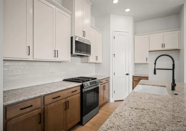 Photo 3 of Single family home for sale at 4405 Peak Crst View, Colorado Springs, CO 80918 | MLS# 1633074 | Listing updated on 2026-09-19