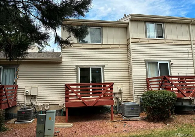 2nd image of 17670 E Loyola Dr #B, Aurora, CO 80013 | MLS# 7418703
