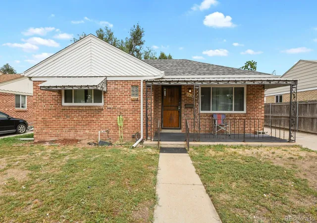 Photo 1 of Single family home for sale at 2656 Pontiac St, Denver, CO 80207 | MLS# 6569690 | Listing updated on 2026-09-21