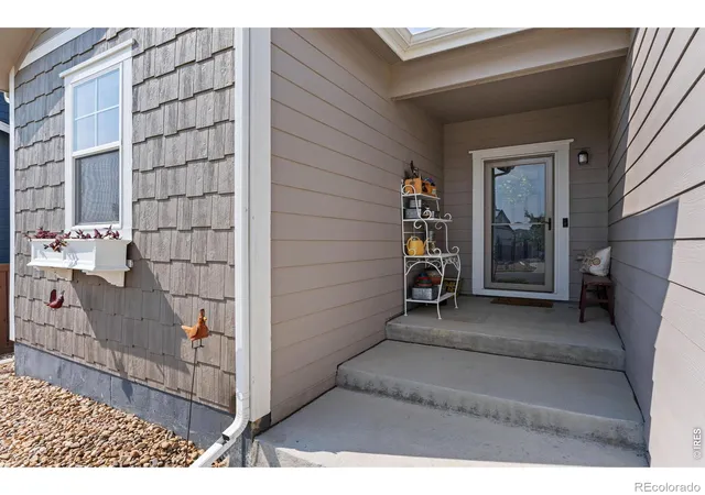 Photo 3 of Single family home for sale at 225 Dorothy Dr, Berthoud, CO 80513 | MLS# IR1066362 | Listing updated on 2026-09-29