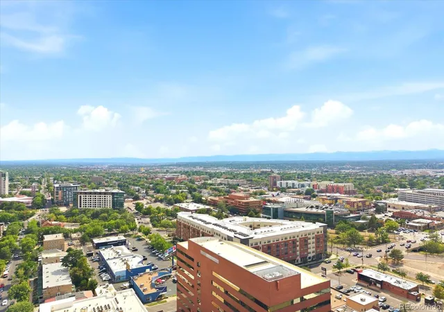 2nd image of 252 N Pennsylvania St, Denver, CO 80203