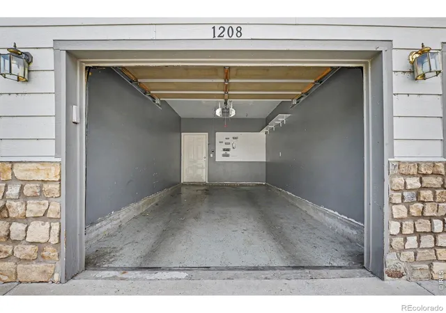 2nd image of 3261 E 103rd Pl, Thornton, CO 80229