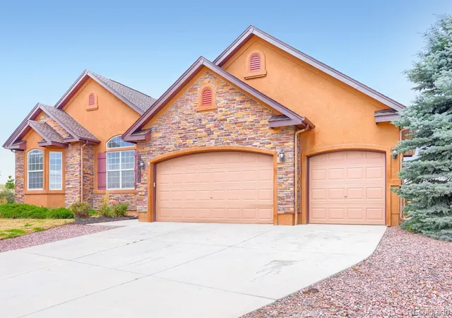 Photo 3 of Single family home for sale at 10967 Klondike Dr, Peyton, CO 80831 | MLS# 9546795 | Listing updated on 2026-10-09
