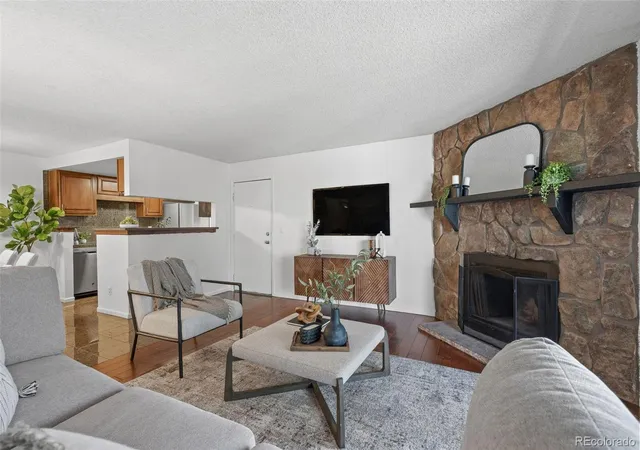 Photo 4 of Sale Pending at 943 S Zeno Way #207, Aurora, CO 80017 | MLS# 6971016 | Listing updated on 2026-09-03