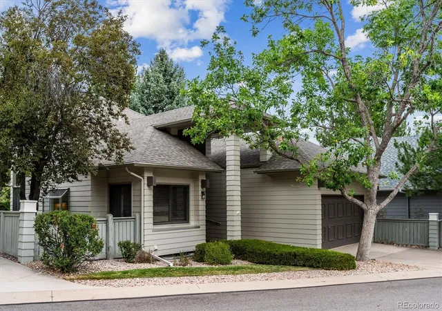 1st image of 1911 Tee Ln, Castle Rock, CO 80104 | MLS# 7319472